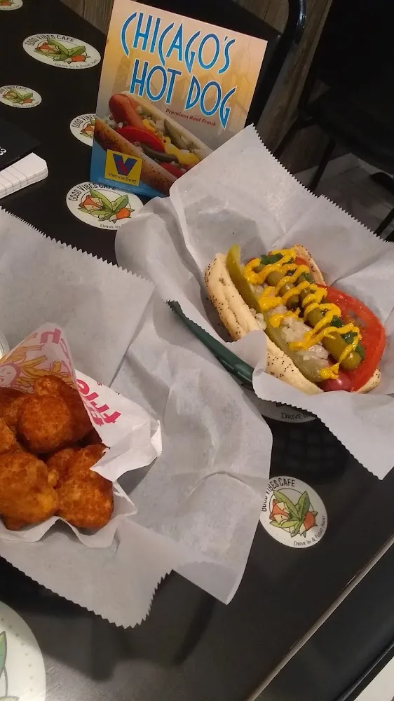 2x Chicago Dogs